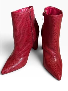 NWT BAMBOO Red Snakeskin Block
Heel Point Toe Ankle Boots SIZE 7.5